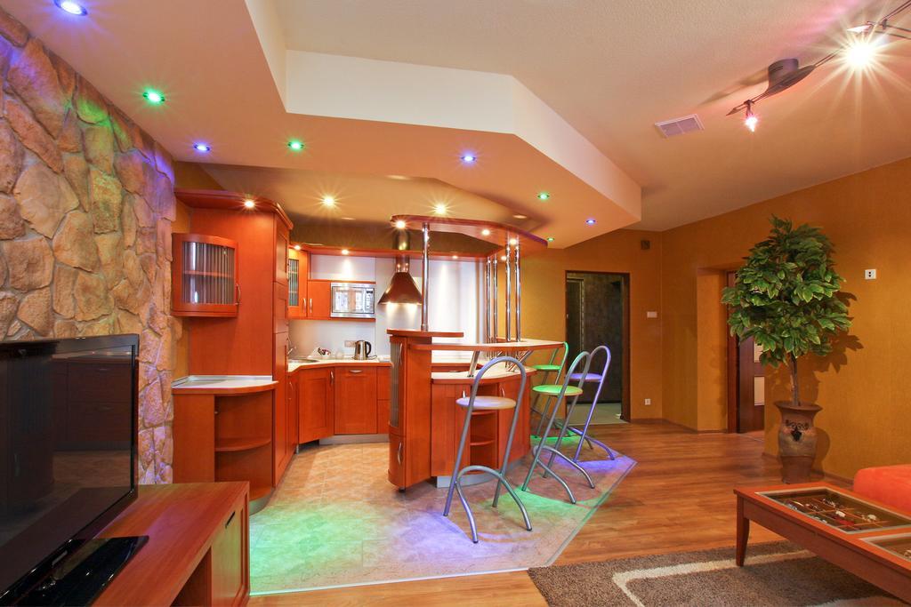 Palac Saturna Czeladź Habitación foto