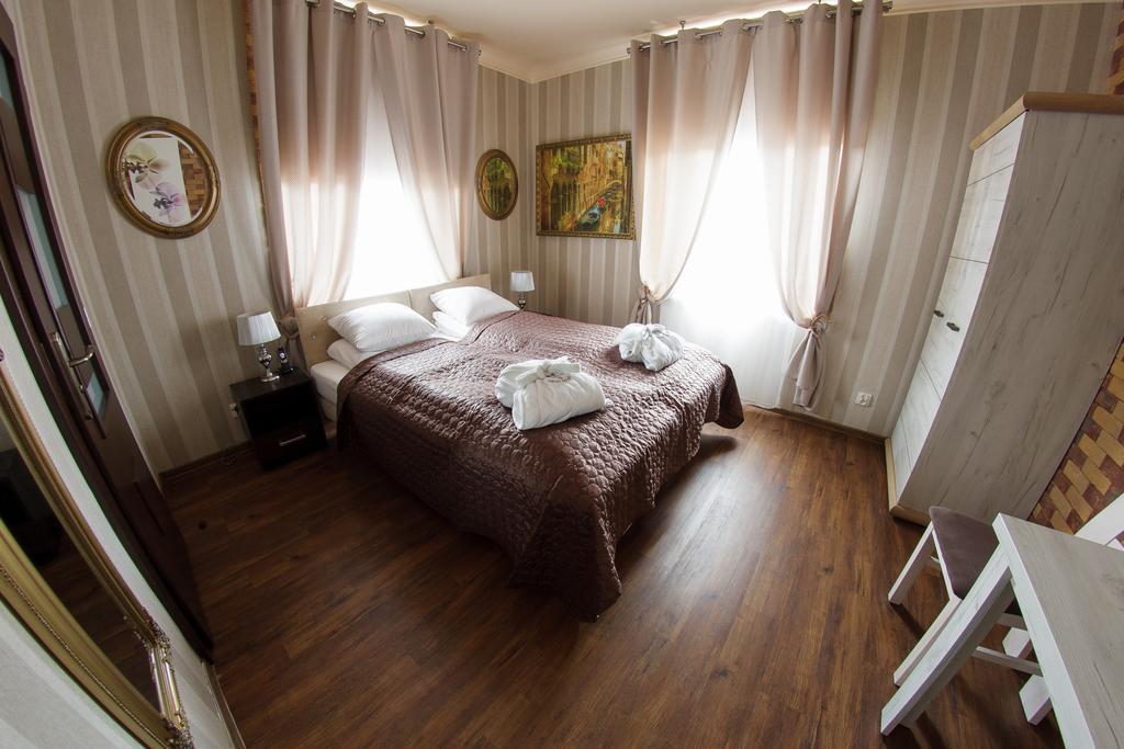 Palac Saturna Czeladź Habitación foto